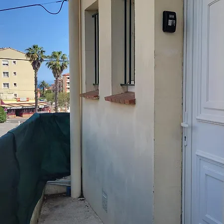 Appartement Cozy With Balcony Near Fréjus